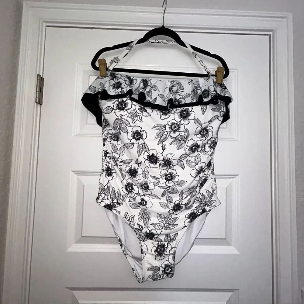 New, Tommy Hilfiger Belair Halter Ruffle Floral Print One-Piece Swimsuit